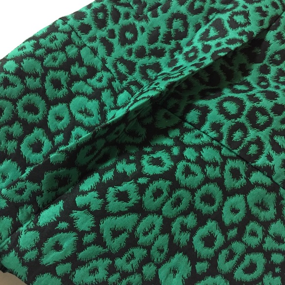 Banana republic pleated skirt size 2 career - Picture 4 of 4